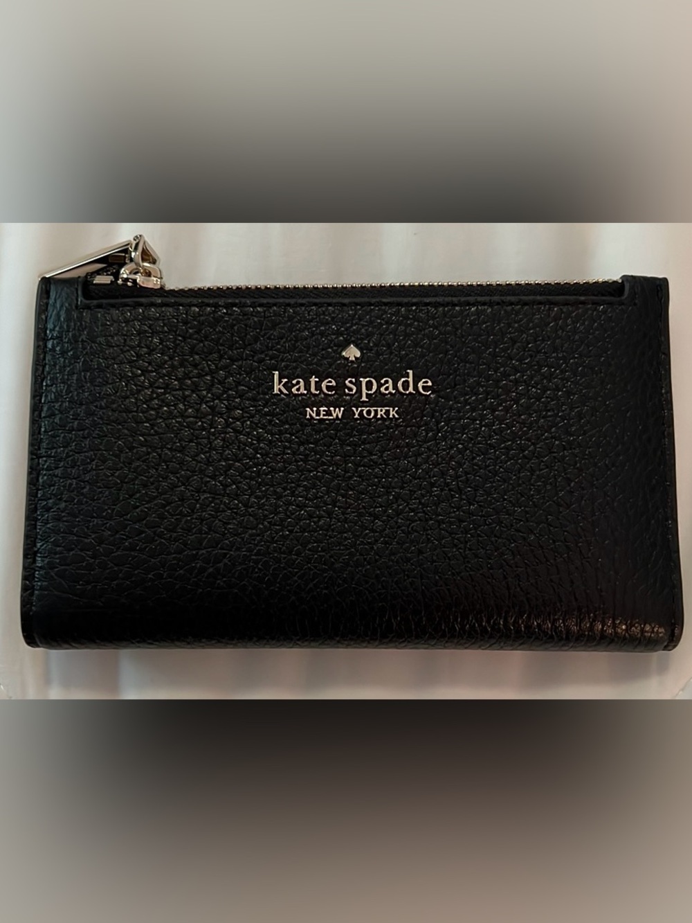 kate spade Small Slim Bifold Wallet (leather)